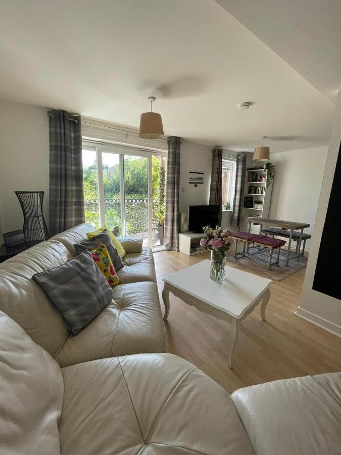 Pass The Keys Lovely 2Bedroom Flat With Balcony Edinburgh Eksteriør billede