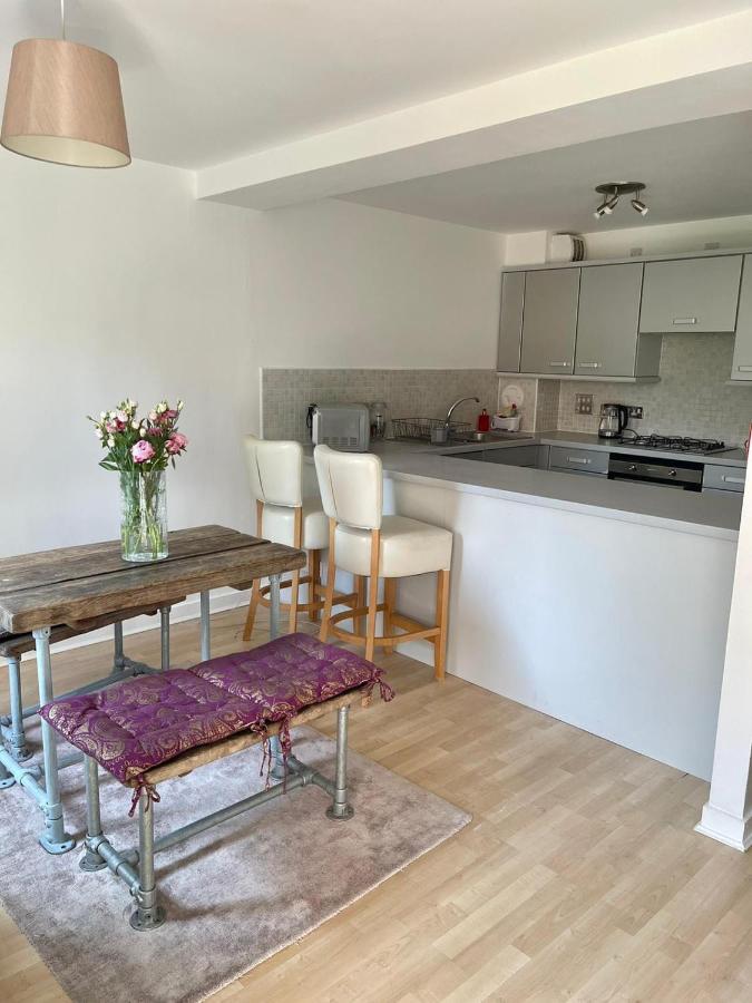 Pass The Keys Lovely 2Bedroom Flat With Balcony Edinburgh Eksteriør billede